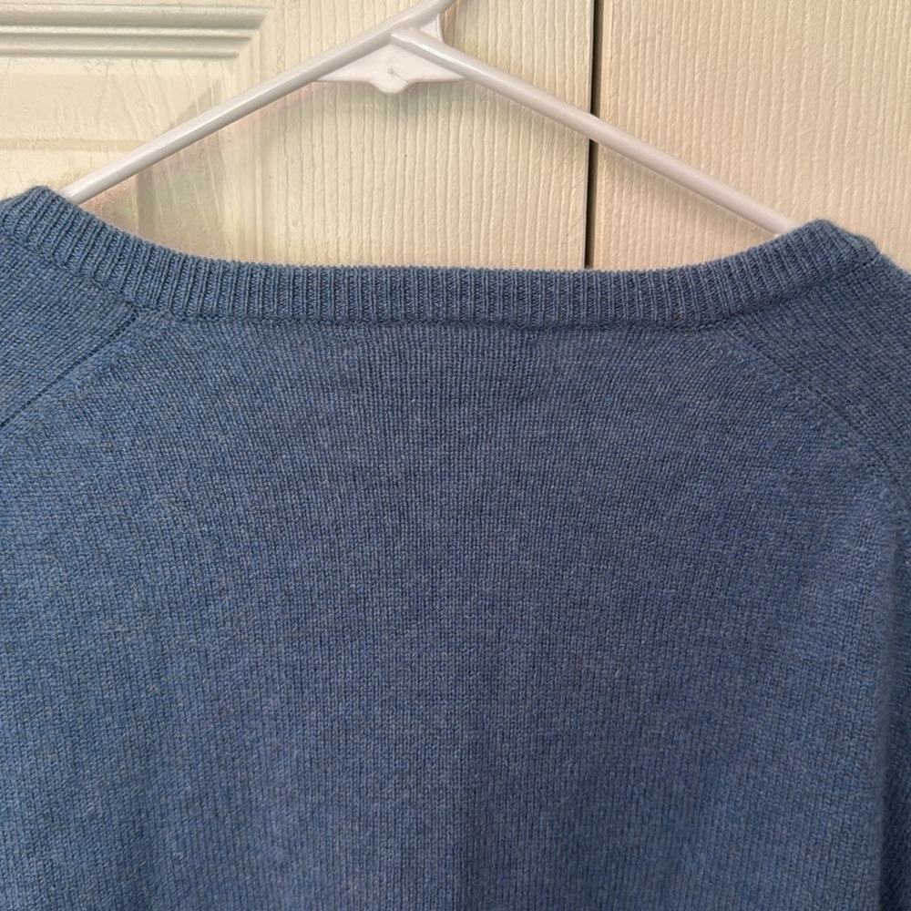 Men’s V-Neck Sweater - Picture 5 of 5